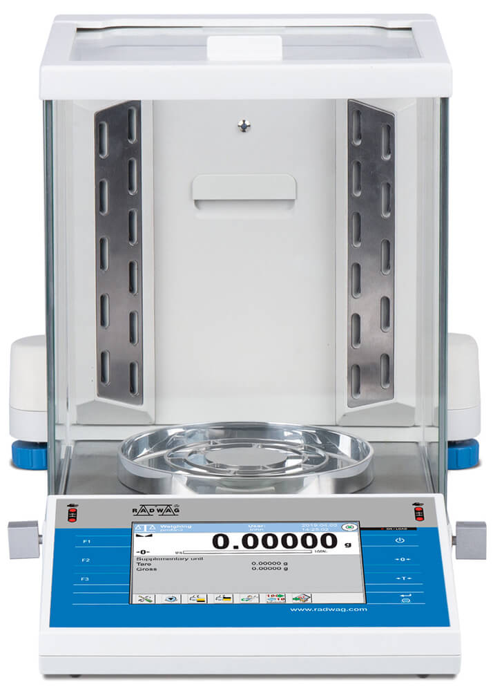 Balances and scales for professionals